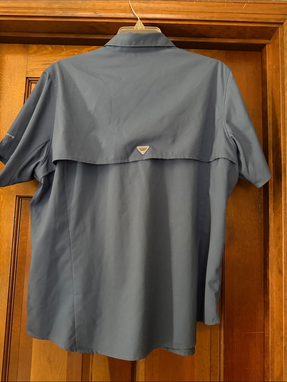 Columbia Women’s Short Sleeve Slate Blue Button-Down Shirt - Picture 2 of 2